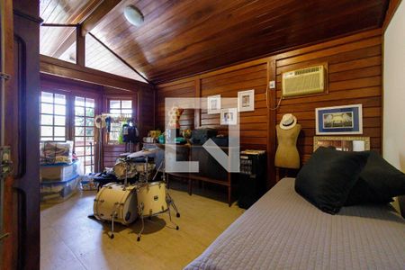 Casa de condomínio à venda com 160m², 4 quartos e 2 vagasQuarto 1