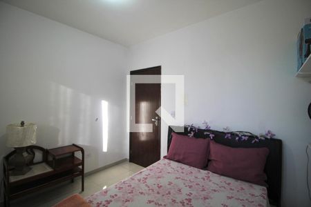 Quarto 2 de casa de condomínio para alugar com 1 quarto, 55m² em Cajuru, Curitiba