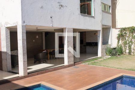 Casa à venda com 371m², 3 quartos e 5 vagasÁrea comum - Piscina