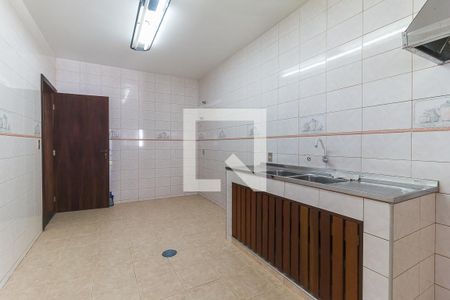 Casa para alugar com 450m², 4 quartos e 7 vagasCozinha