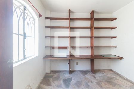 Casa para alugar com 450m², 4 quartos e 7 vagasEscritório