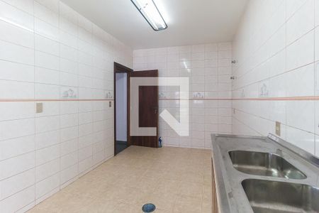 Casa para alugar com 450m², 4 quartos e 7 vagasCozinha