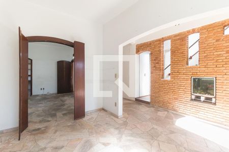 Sala de casa para alugar com 4 quartos, 450m² em Vila Oliveira, Mogi das Cruzes
