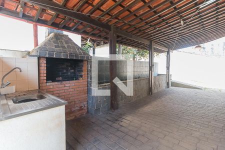 Casa para alugar com 450m², 4 quartos e 7 vagasQuintal dos Fundos