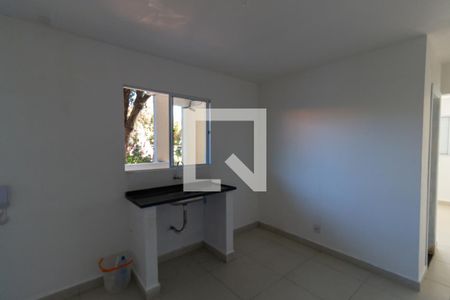 Cozinha de casa para alugar com 1 quarto, 31m² em Jardim Alfredo, São Paulo