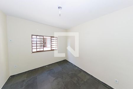 Quarto 1 de apartamento para alugar com 2 quartos, 43m² em Marechal Hermes, Rio de Janeiro