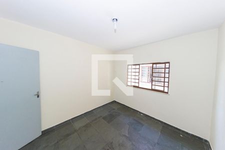 Quarto 1 de apartamento para alugar com 2 quartos, 43m² em Marechal Hermes, Rio de Janeiro