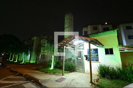 Apartamento para alugar com 45m², 2 quartos e 1 vaga Apartamento para alugar com 45m², 2 quartos e 1 vagaFachada