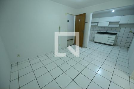 Sala de apartamento para alugar com 2 quartos, 45m² em Sítios Santa Luzia, Aparecida de Goiânia