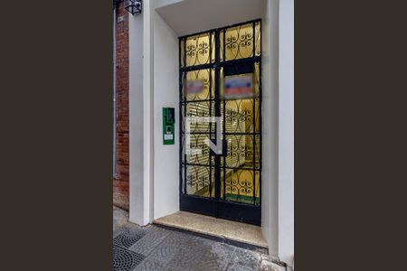 Apartamento à venda com 135m², 2 quartos e sem vaga Apartamento à venda com 135m², 2 quartos e sem vagaFachada