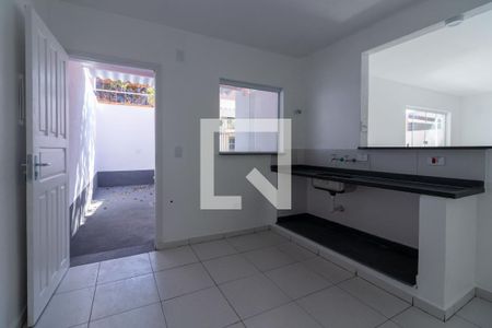 Casa para alugar com 85m², 2 quartos e 1 vagaCozinha