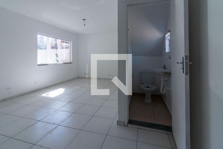 Casa para alugar com 85m², 2 quartos e 1 vagaSala / Lavabo