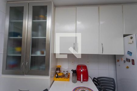 Apartamento à venda com 66m², 2 quartos e 2 vagas Apartamento à venda com 66m², 2 quartos e 2 vagasCozinha - Armários