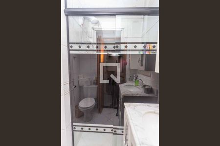 Apartamento à venda com 66m², 2 quartos e 2 vagas Apartamento à venda com 66m², 2 quartos e 2 vagasBanheiro