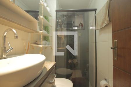 Banheiro de apartamento à venda com 3 quartos, 70m² em Sarandi, Porto Alegre