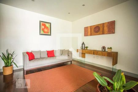 Apartamento à venda com 61m², 2 quartos e 1 vaga Apartamento à venda com 61m², 2 quartos e 1 vagaHall de Entrada