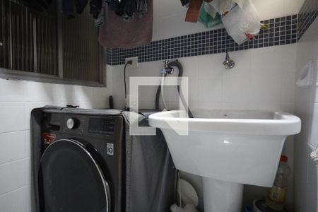 Apartamento à venda com 61m², 2 quartos e 1 vagaÁrea de Serviço