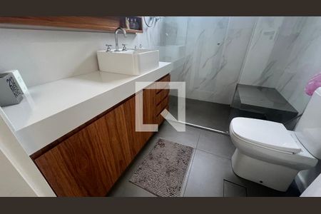 Apartamento à venda com 135m², 3 quartos e 3 vagasBanheiro da Suíte