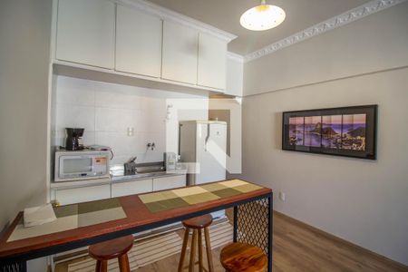 Studio para alugar com 28m², 1 quarto e sem vagaCozinha - Armários