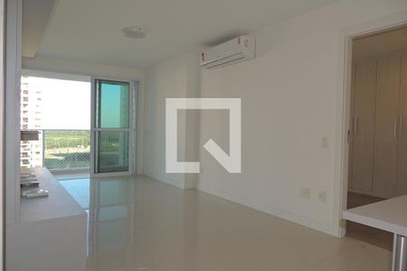 Apartamento para alugar com 78m², 2 quartos e 1 vagaSala