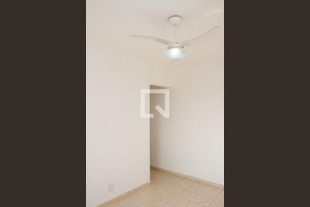 Sala de apartamento para alugar com 2 quartos, 63m² em Todos Os Santos, Rio de Janeiro