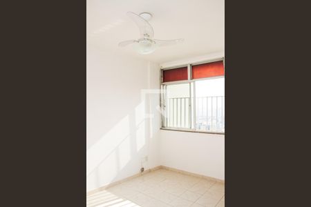 Sala de apartamento para alugar com 2 quartos, 63m² em Todos Os Santos, Rio de Janeiro