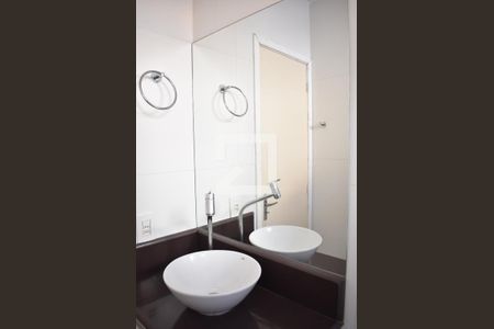 Apartamento para alugar com 47m², 2 quartos e 1 vagaBanheiro - Espelho