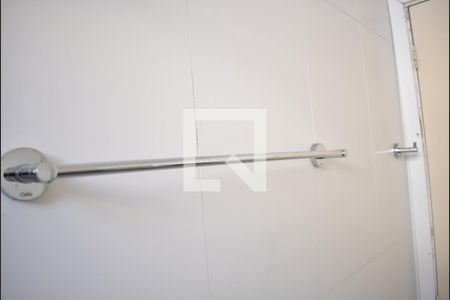 Apartamento para alugar com 47m², 2 quartos e 1 vagaDetalhe do banheiro