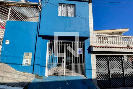 Casa à venda com 30m², 1 quarto e sem vaga Casa à venda com 30m², 1 quarto e sem vagaFachada