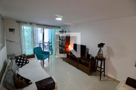 Sala de casa à venda com 3 quartos, 202m² em Vargem Grande, Rio de Janeiro