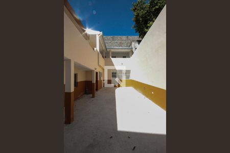 Casa de condomínio para alugar com 47m², 1 quarto e 1 vagaQuintal