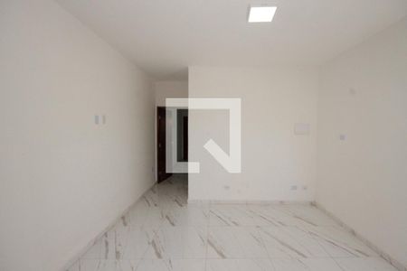 Sala e Cozinha de casa de condomínio para alugar com 1 quarto, 47m² em Parque dos Bancários, São Paulo