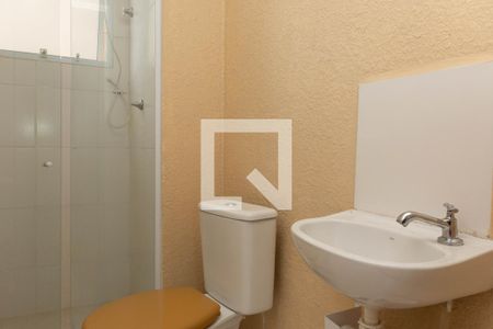 Banheiro de apartamento para alugar com 2 quartos, 41m² em Protásio Alves, Porto Alegre