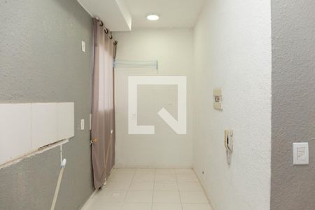 Cozinha de apartamento para alugar com 2 quartos, 41m² em Protásio Alves, Porto Alegre