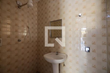 Casa de condomínio para alugar com 150m², 3 quartos e 4 vagasEdícula - banheiro