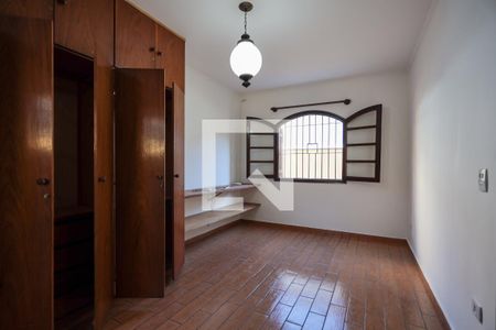 Casa de condomínio para alugar com 150m², 3 quartos e 4 vagasSuíte