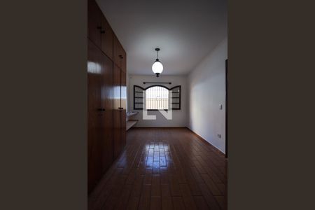 Casa de condomínio para alugar com 150m², 3 quartos e 4 vagasSuíte