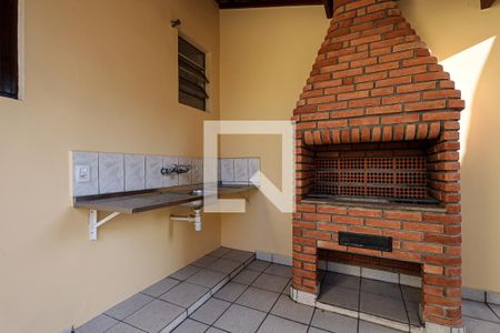 Casa de condomínio para alugar com 150m², 3 quartos e 4 vagasÁrea gourmet / quintal