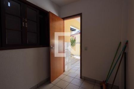 Casa de condomínio para alugar com 150m², 3 quartos e 4 vagasEdícula