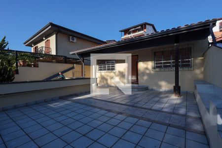 Casa de condomínio para alugar com 150m², 3 quartos e 4 vagasVaranda