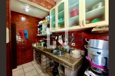 Apartamento à venda com 280m², 3 quartos e 1 vagaCozinha auxiliar 