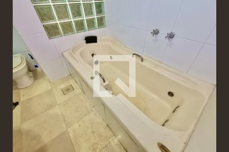 Apartamento à venda com 280m², 3 quartos e 1 vagaBanheiro social 