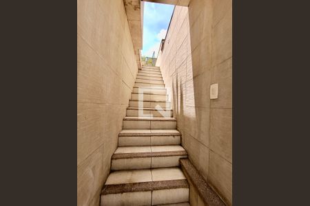 Apartamento à venda com 280m², 3 quartos e 1 vagaEscada 