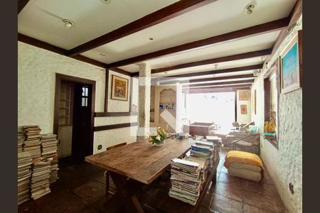 Apartamento à venda com 280m², 3 quartos e 1 vagaSala 2 piso