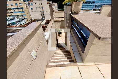 Apartamento à venda com 280m², 3 quartos e 1 vagaEscada 