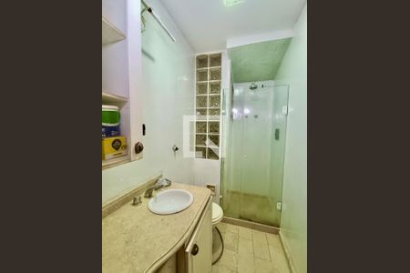 Apartamento à venda com 280m², 3 quartos e 1 vagaSuíte banheiro 