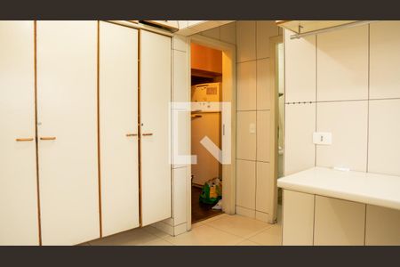 Apartamento para alugar com 270m², 4 quartos e 3 vagas Apartamento para alugar com 270m², 4 quartos e 3 vagasÁrea de Serviço