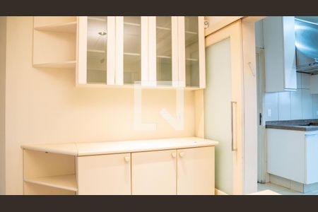 Apartamento para alugar com 270m², 4 quartos e 3 vagas Apartamento para alugar com 270m², 4 quartos e 3 vagasCozinha