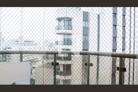 Apartamento para alugar com 270m², 4 quartos e 3 vagas Apartamento para alugar com 270m², 4 quartos e 3 vagasVaranda