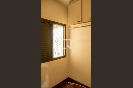 Apartamento para alugar com 270m², 4 quartos e 3 vagas Apartamento para alugar com 270m², 4 quartos e 3 vagasQuarto de Serviço